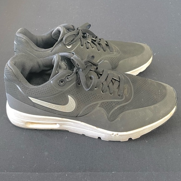 NIKE Women’s AIR MAX 1 ULTRA MOIRE "BLACK SHADOW" size 8.5 - Picture 5 of 10